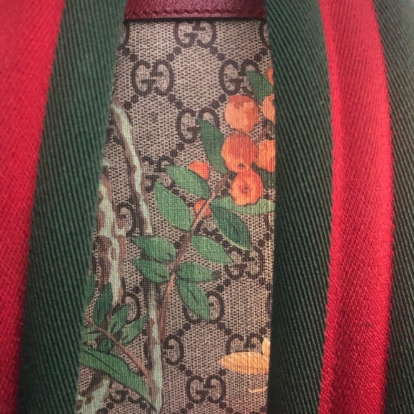 AUTHENTIC GUCCI FLORAL BACKPACK - Picture 7 of 8